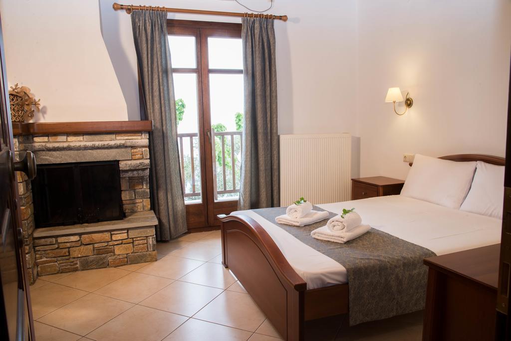 Guesthouse Enastron Chorefton Chambre photo